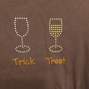 Bella women's Large trick or treat brown shirt with Full & Empty wine glasses